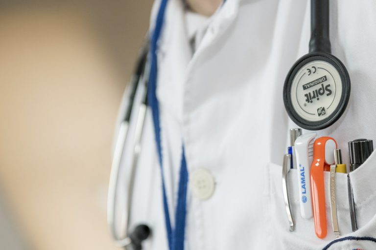 Santé au Maroc: les citoyens ont toujours besoin du secteur public