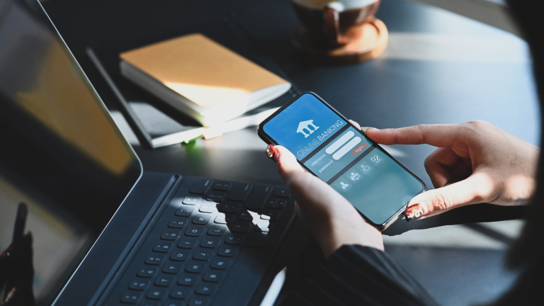 Palmarès des banques qui offrent les meilleurs services en ligne au Maroc